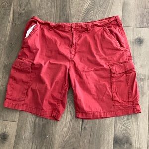 George red cargo shorts size 40